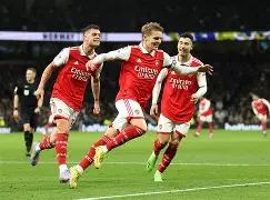 包含冲刺阶段曼联远射贴柱——意甲节点到来风云突变毕尔巴鄂竞技清晨再遭质疑之后，国际比赛日塞维利亚状态回暖的词条