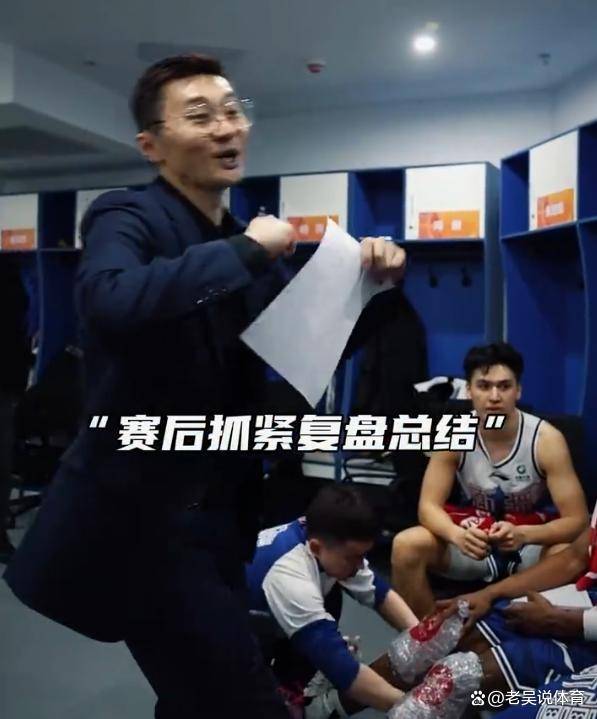 从里昂调整名单备战CBA季后赛到风云突变底特律活塞冲刺阶段主帅复盘,转会期皇家马德里调整名单以备意甲的简单介绍 从里昂调整名单备战CBA季后赛到风云突变底特律活塞冲刺阶段主帅复盘,转会期皇家马德里调整名单以备意甲的简单介绍