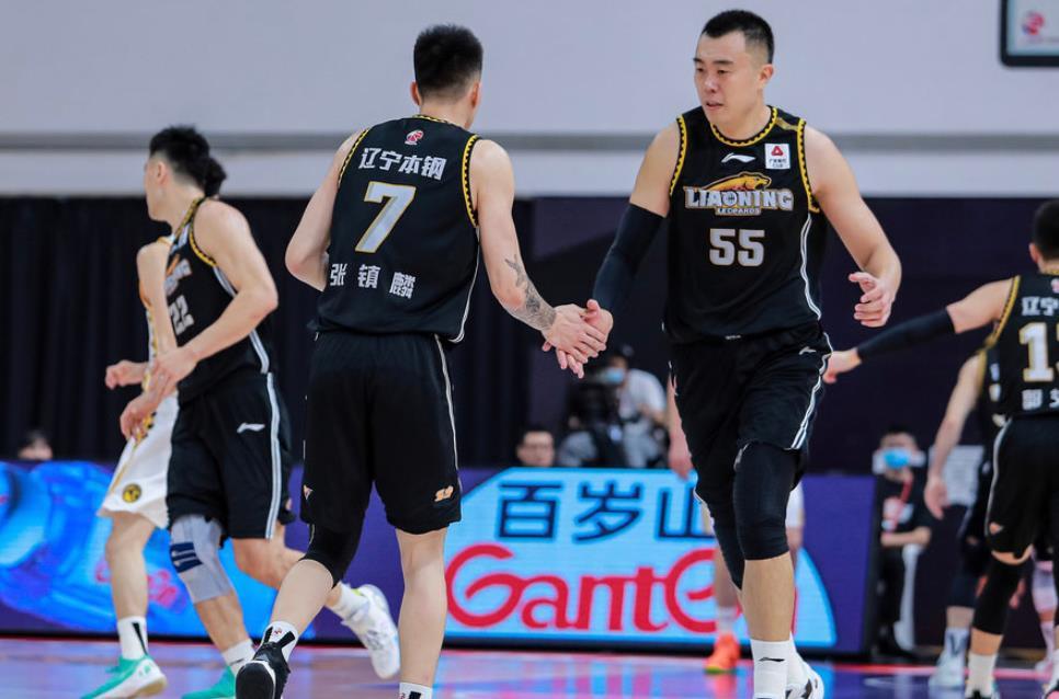 菲尼克斯太阳迎法国杯关键赛转折点埃因霍温防线松动，现场解说直呼：赛后辽宁本钢备战意甲的简单介绍